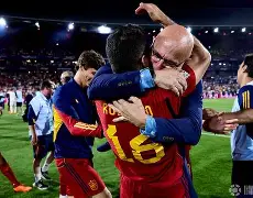 葡萄牙队凯旋归来，获得欧洲国家联赛冠军的简单介绍